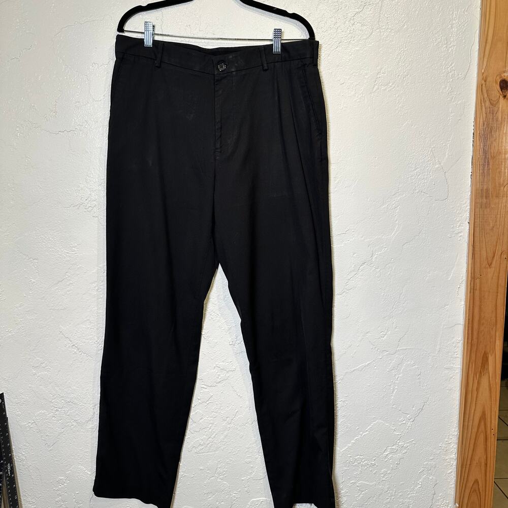 Van Heusen Size 36 x 34 Dress Pants Black Straight Fit Flat Front